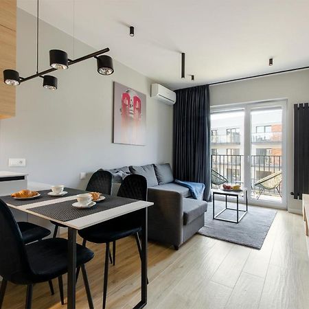 Apartament Manufaktura Centrum Z Klimatyzacja วูดช์ ภายนอก รูปภาพ