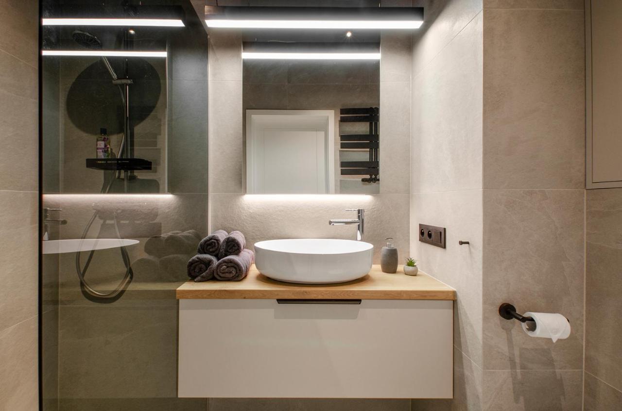 Apartament Manufaktura Centrum Z Klimatyzacja วูดช์ ภายนอก รูปภาพ