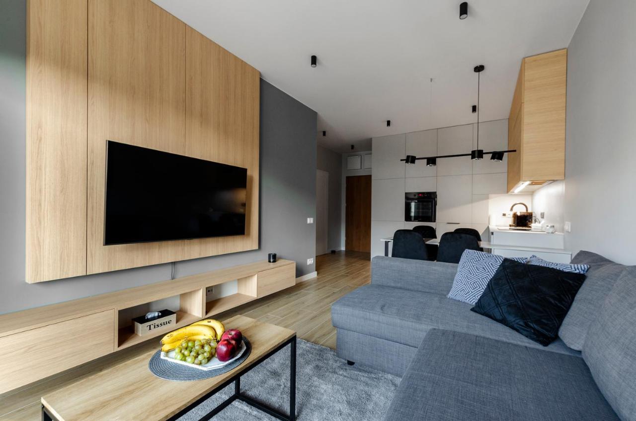 Apartament Manufaktura Centrum Z Klimatyzacja วูดช์ ภายนอก รูปภาพ