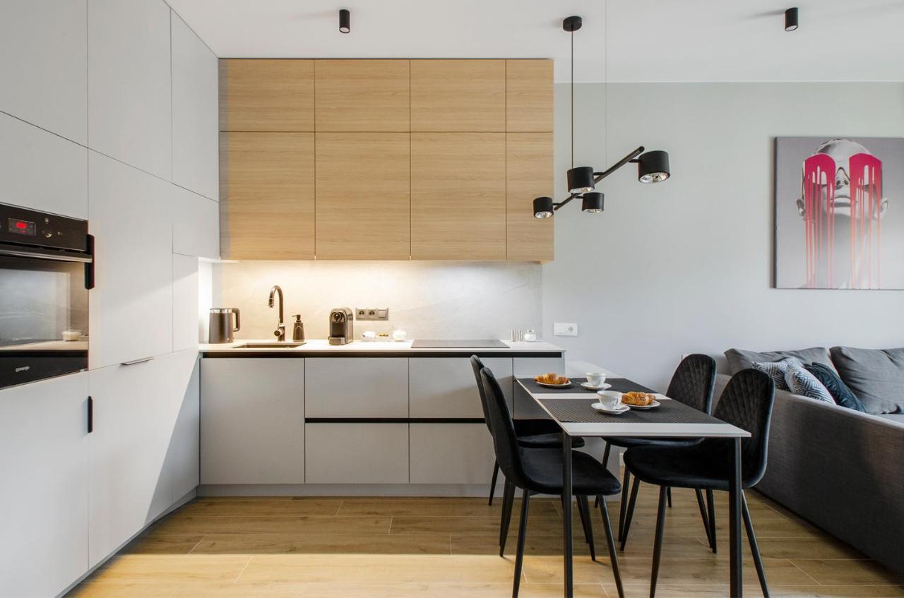 Apartament Manufaktura Centrum Z Klimatyzacja วูดช์ ภายนอก รูปภาพ
