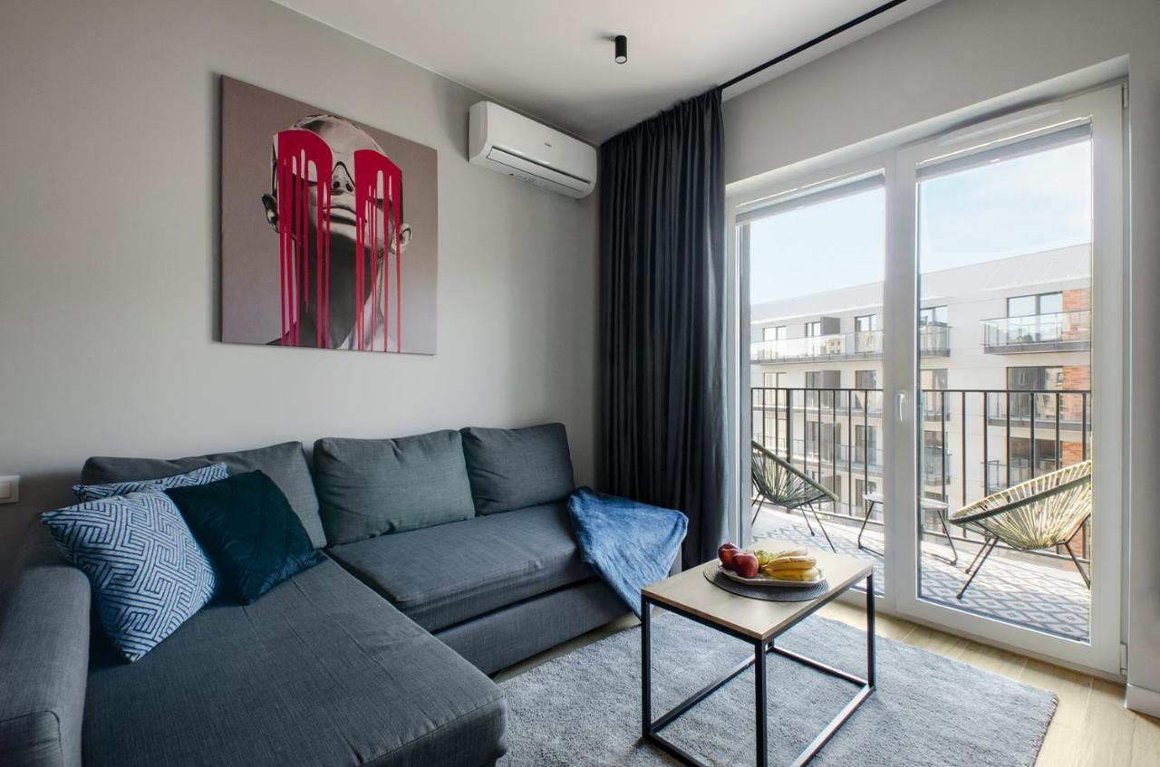 Apartament Manufaktura Centrum Z Klimatyzacja วูดช์ ภายนอก รูปภาพ